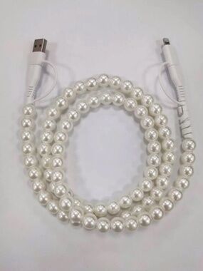 4-in-1 Super Fast Beaded Charger